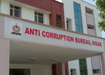 हरियाणा में पुलिस रिश्वत कांड: बिचौलिया 70 हजार लेते रंगेहाथ पकड़ा