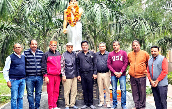 भाविप विवेकानंद शाखा ने चंद्रशेखर आजाद के बलिदान दिवस पर किए श्रद्धा सुमन अर्पित