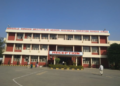 हिसार में ट्रक और कार की टक्कर, तीन लोग घायल