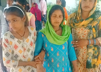 चोरी के शक में महिला के साथ ज्यादती करने वाले पुलिस कर्मियों के खिलाफ हो सख्त कानूनी कार्यवाही : संजय चौहान