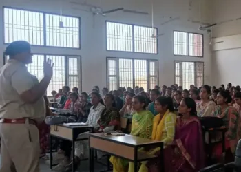 नारनौंद में नशा मुक्ति और  महिला सुरक्षा जागरूकता पर कार्यक्रम आयोजित : कार्यक्रम में SHO नशे के दुष्प्रभाव किये साँजा , छात्राओं ने दी सांस्कृतिक प्रस्तुतियां