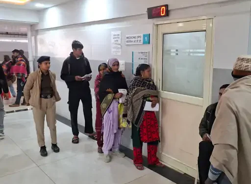 हिसार: SMO की सीधी भर्ती के विरोध में डॉक्टरों की दो दिन की हड़ताल, अग्रोहा मेडिकल टीम ने संभाला मोर्चा