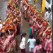 तेज बारिश के बीच कलश यात्रा बनी आकर्षण का केंद्र, श्रद्धालुओं पर हुई पुष्प वर्षा